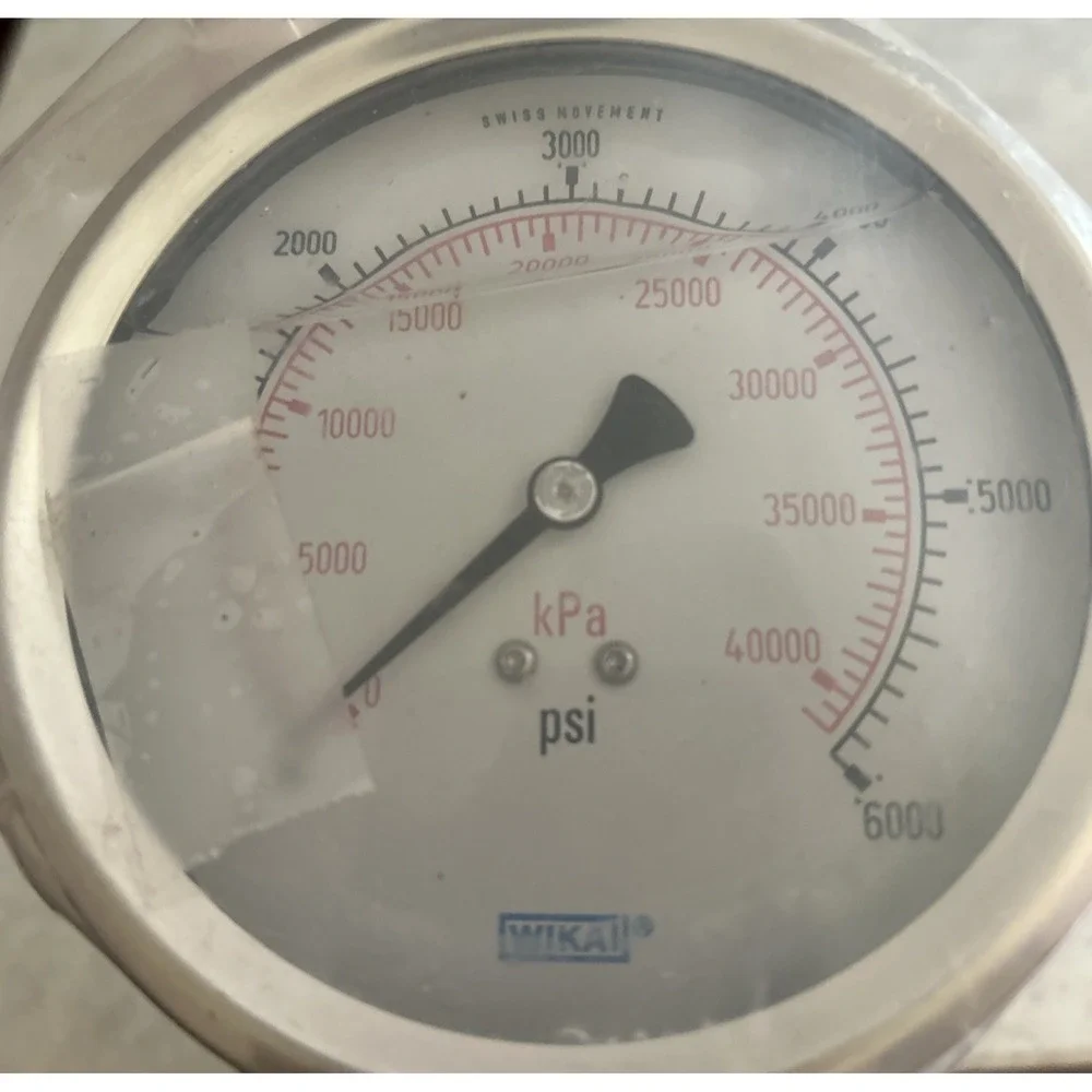 WIKA 0-6000psi Pressure Gauge Bottom Mount 1/2